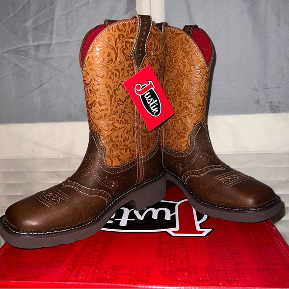 Justin GY9530 Starlina Tan Water Buffalo Cowgirl Boots Size 9B Wide Square Toe - Picture 1 of 12